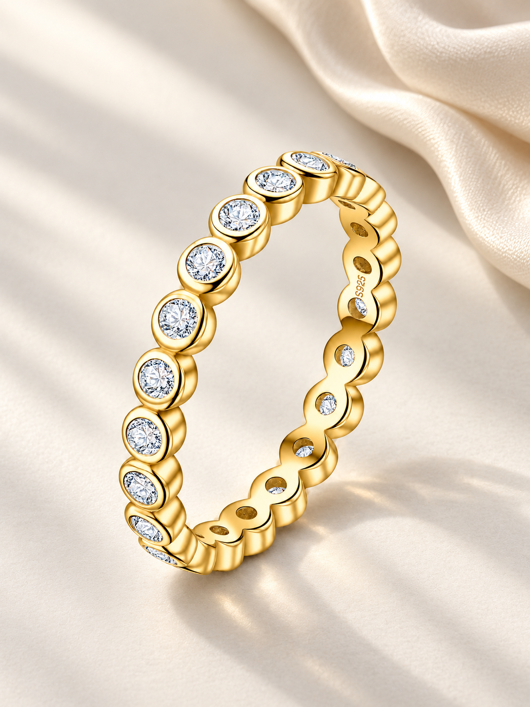 Inel Eternity cu 19 Moissanite Albe