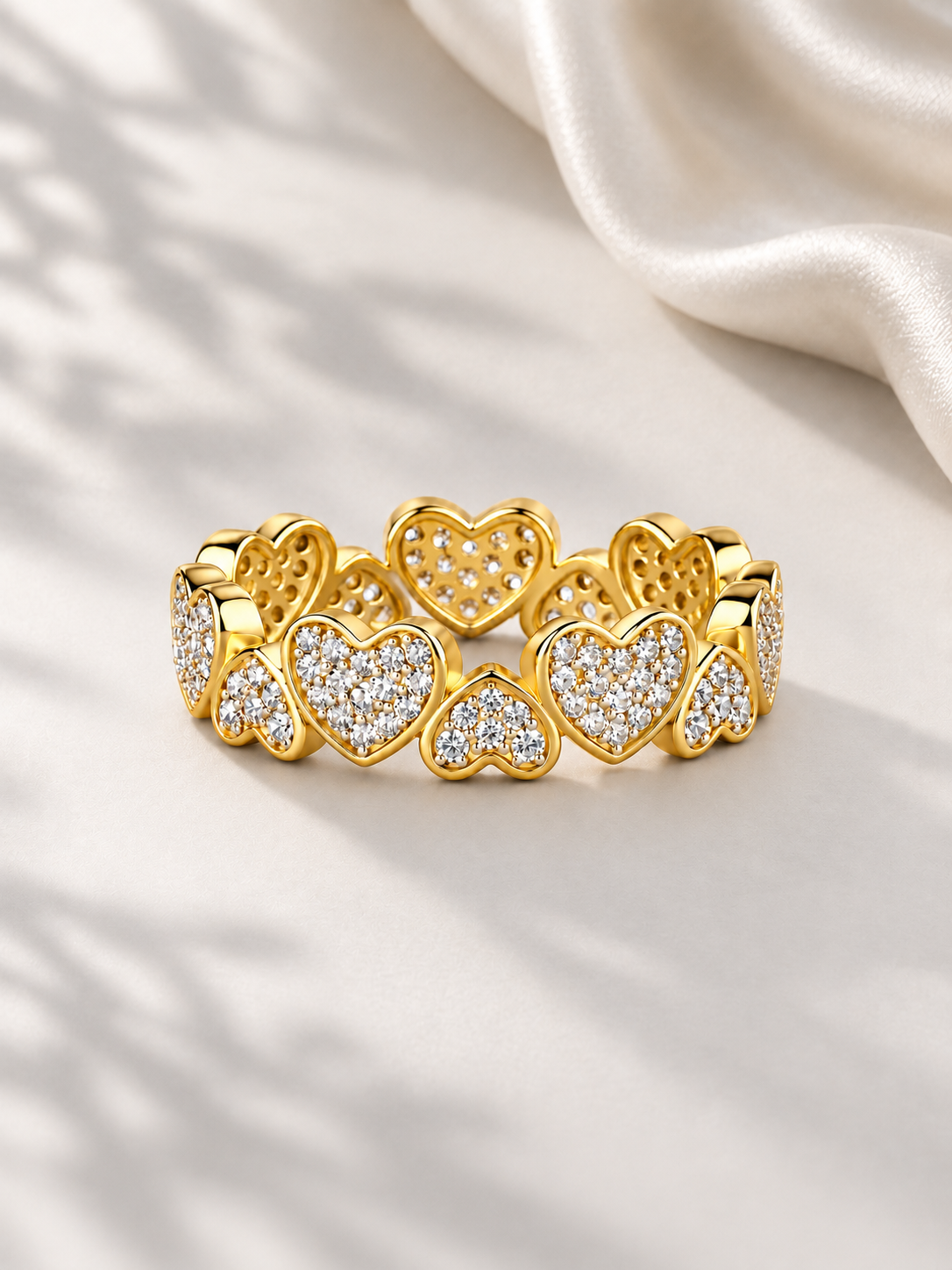 Inel Gold Heart Cascade cu Moissanite 6A
