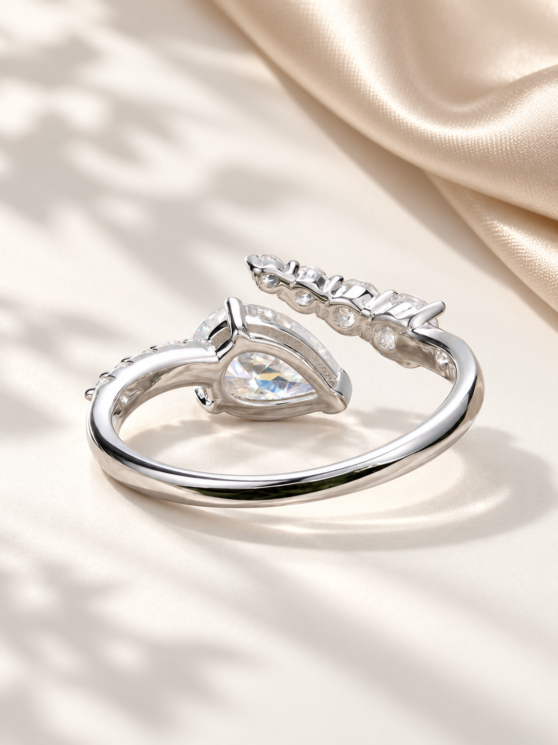 Inel din Argint cu Moissanite Ovală de 1,5 ct
