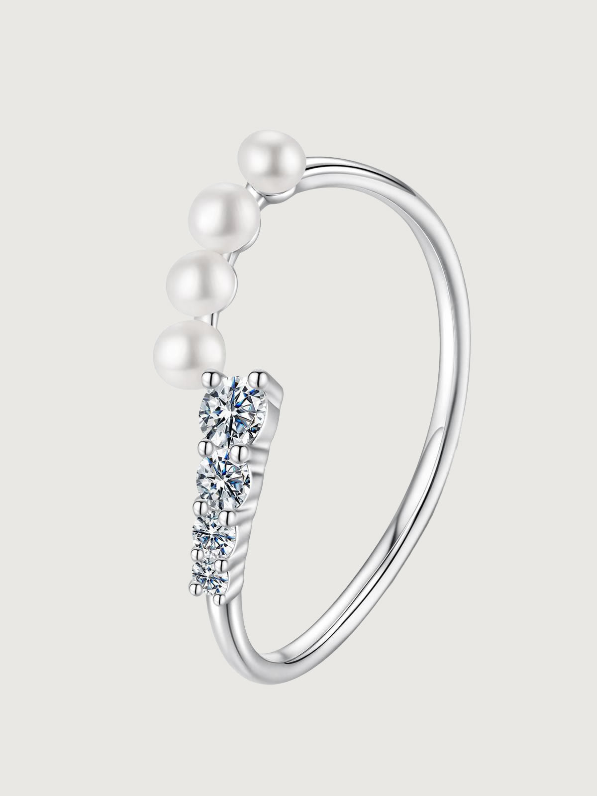 Inel cu perle naturale si moissanite