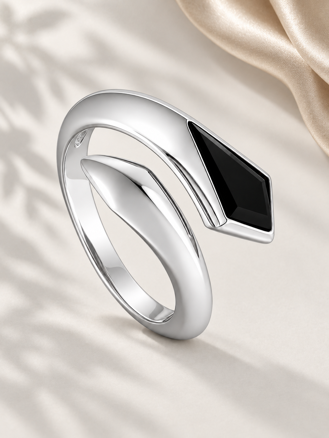 Inel Silver Black Edge cu Zirconiu Negru 5A