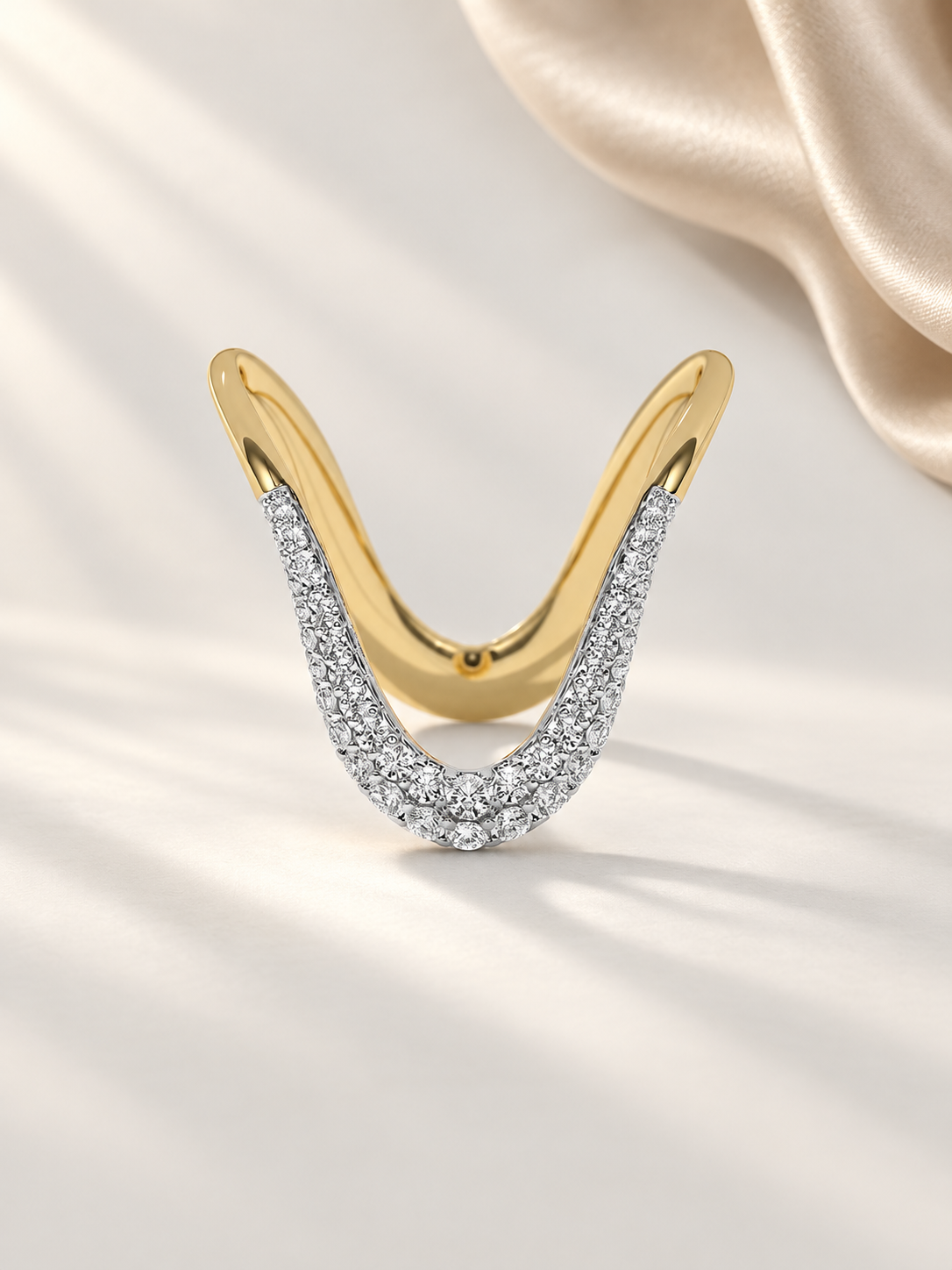 Inel Statement din Argint Auriu Sculpted Wave