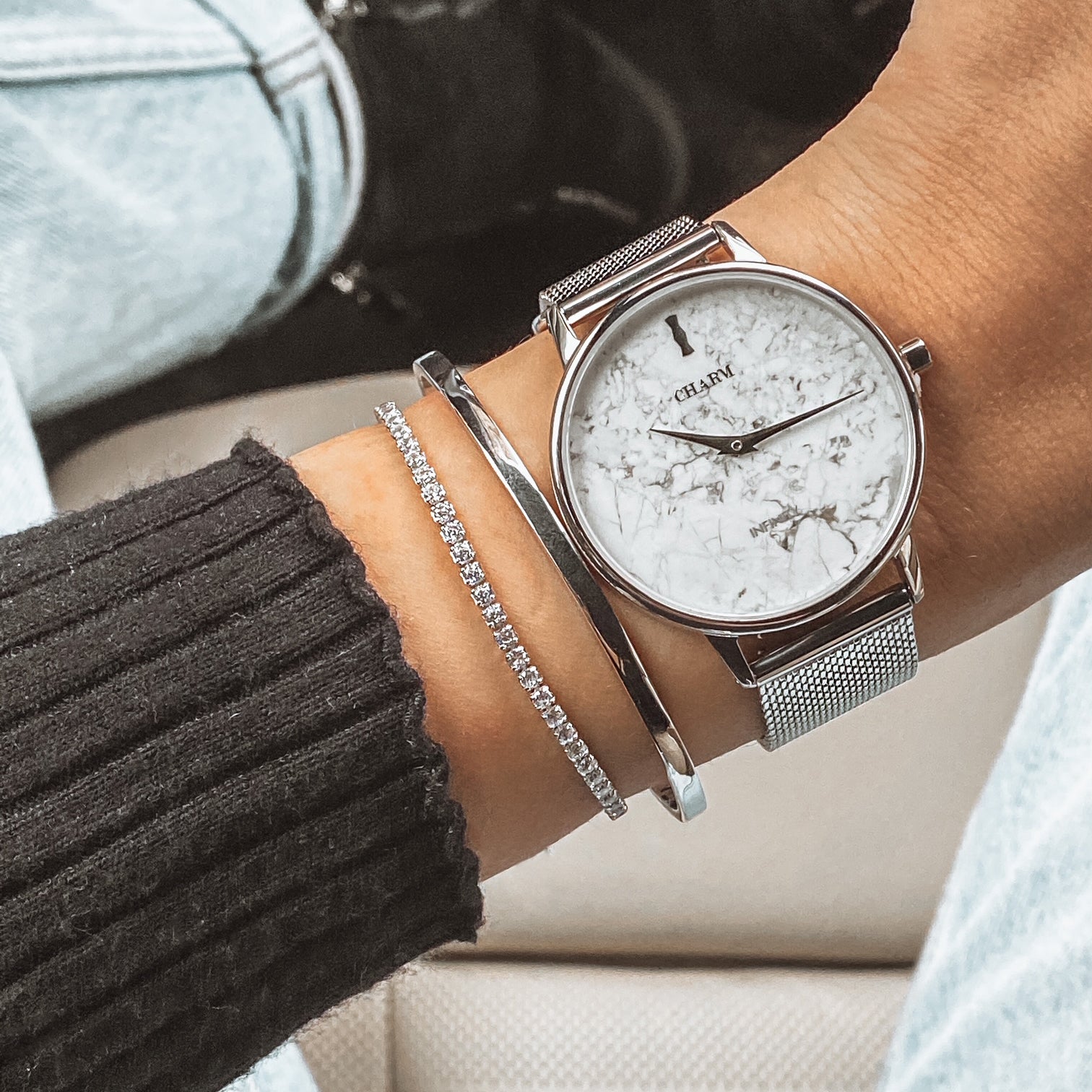 Set Cadou : Ceas Infinity Marble Freya + Curea din piele Alba