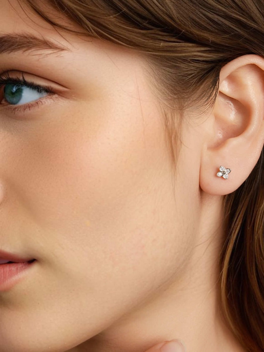 Cercei din Argint Moissanite Bloom