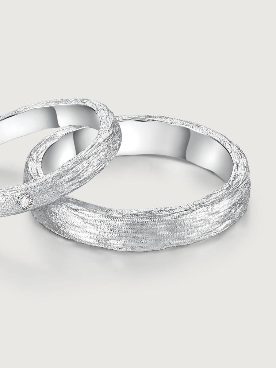 Set verighete aur 14K Whispering Woods model organic cu diamant