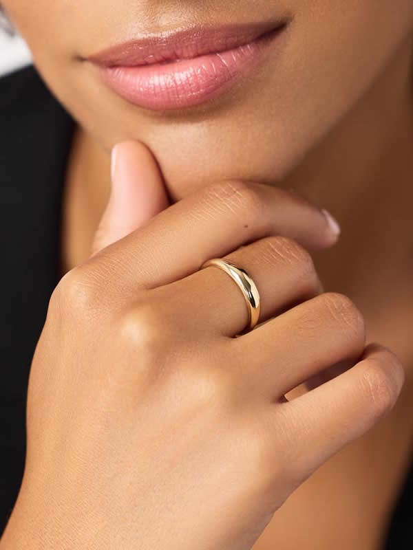 Inel din Argint Lustrous Curve Band